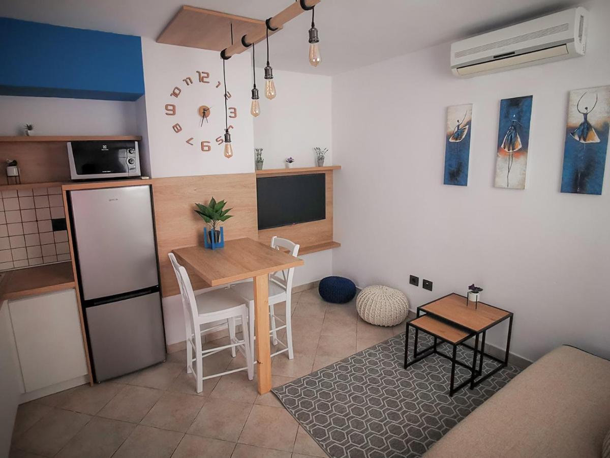 Apartment TaDe - Tag&Desire Funtana Buitenkant foto