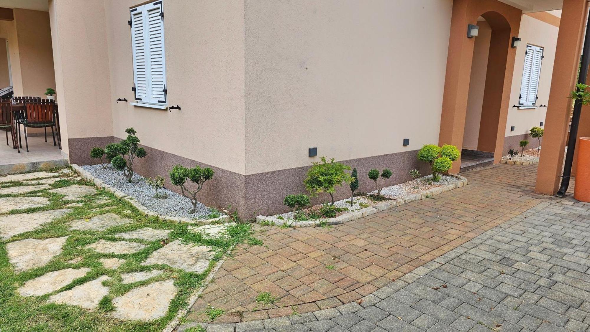 Apartment TaDe - Tag&Desire Funtana Buitenkant foto
