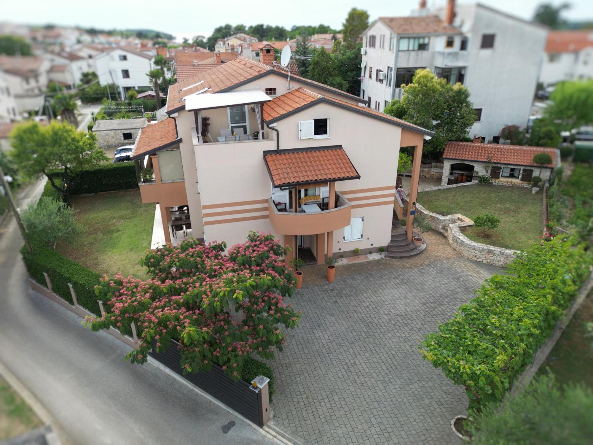 Apartment TaDe - Tag&Desire Funtana Buitenkant foto