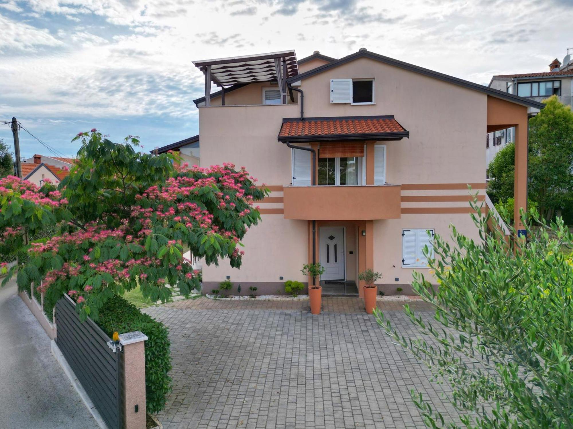 Apartment TaDe - Tag&Desire Funtana Buitenkant foto